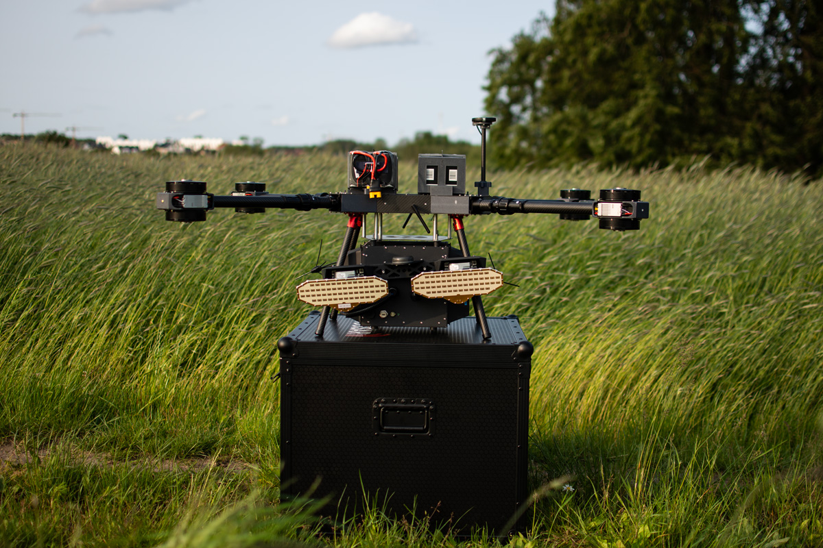 HUSSAR radar lightweight system for high-resolution terrain imaging and ground target tracking