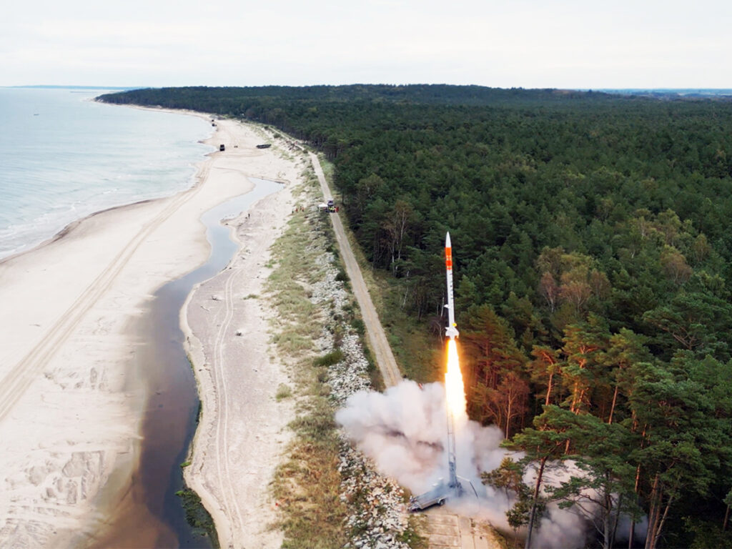 launch-of-the-perun-suborbital-rocket-over-the-polish-coast.jpg